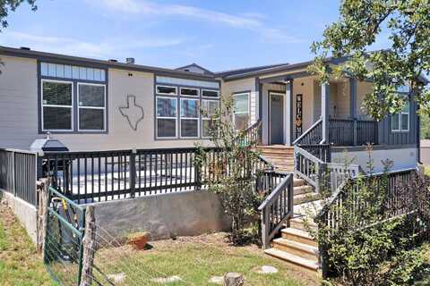 201 CR 126A, Kingsland, TX 78639