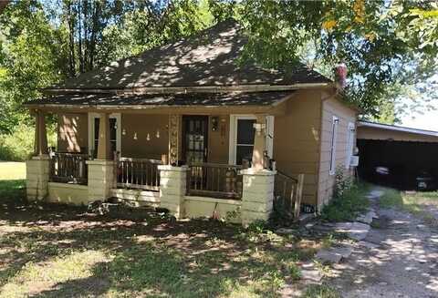 104 W CARLTON Street S, Frontenac, KS 66763