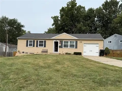 3232 Queen Ridge Drive, Independence, MO 64055