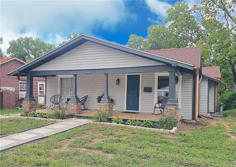 416 E 2nd Avenue, Garnett, KS 66032