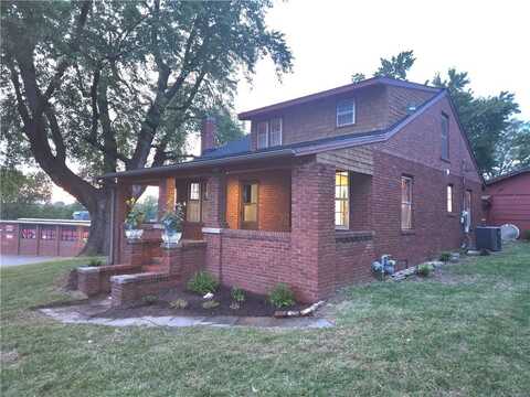 3929 Pickett Road, Saint Joseph, MO 64503