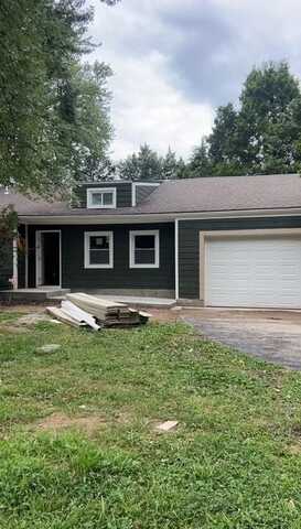 2399 NW Osage Circle, Riverside, MO 64150