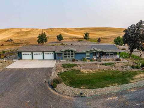 1010 Kluss Road, Genesee, ID 83832