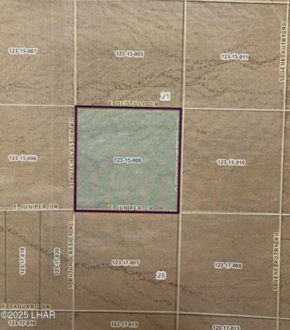E Juniper Dr, Yucca, AZ 86438