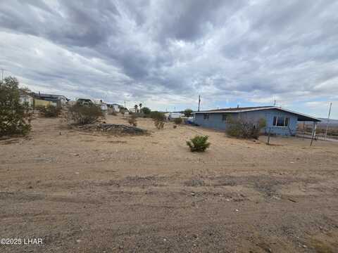 5078 Maricopa Dr, Gladden, AZ 86436