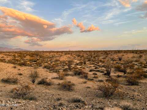 Parc 3073 Stagecoach Trails, Yucca, AZ 86438