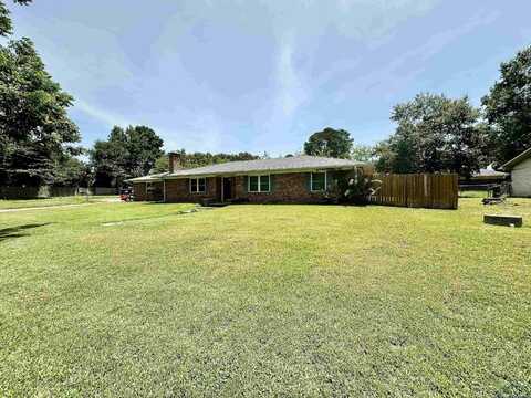 180 Triad Ln, Kilgore, TX 75662