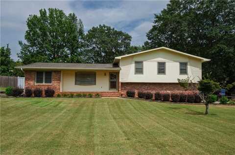 1809 OAK BOWERY ROAD, OPELIKA, AL 36801