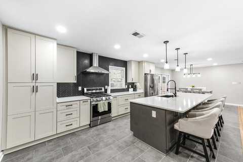 4948 FAIRFIELD, Memphis, TN 38117