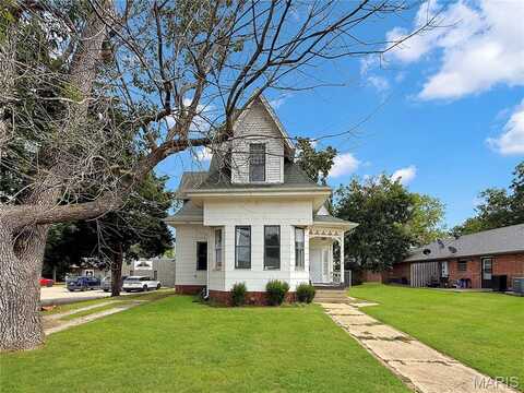 902 N 2nd, Clinton, MO 64735