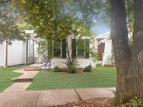 5613 Pennsylvania Avenue, Saint Louis, MO 63111