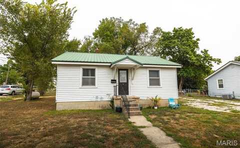 306 W Hunt Street, Salem, MO 65560