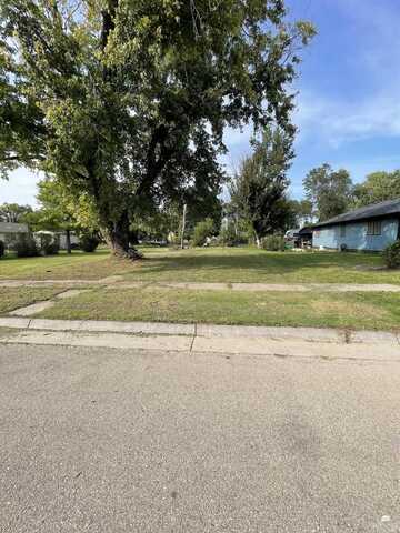 214 E 5th Street, Chapman, KS 67431