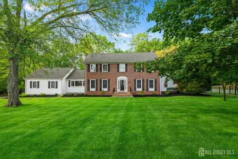 28 Southfield Road, Edison, NJ 08820