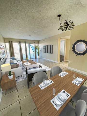4215 N University Dr, Sunrise, FL 33351