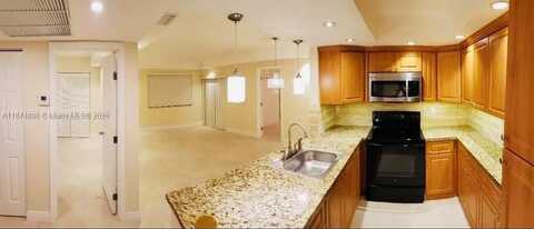 2720 W 63rd Pl, Hialeah, FL 33016