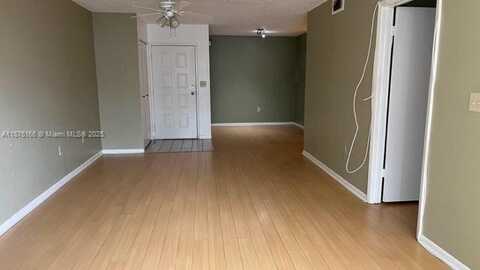 2820 N Oakland Forest Dr, Oakland Park, FL 33309