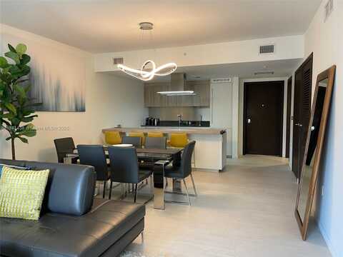 1000 Brickell Plz, Miami, FL 33131