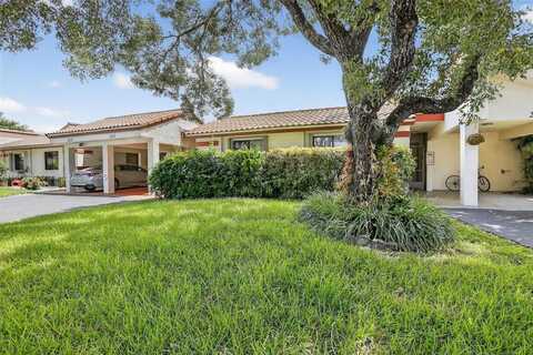 311 Lakeside Ct, Sunrise, FL 33326