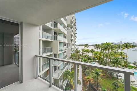 1500 Bay Rd, Miami Beach, FL 33139