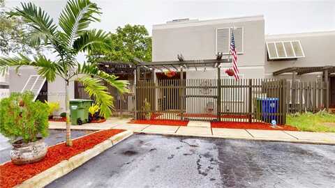 11336 NW 15th St, Pembroke Pines, FL 33026