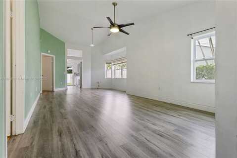 1141 SW 111th Way, Davie, FL 33324