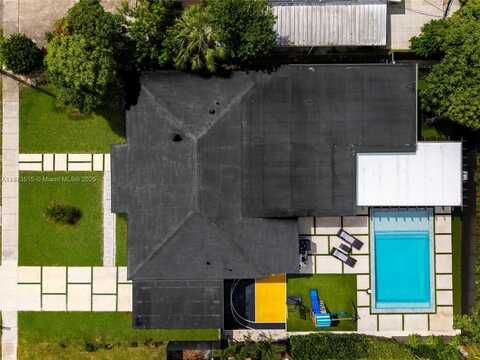 16830 NE 6th Ct, North Miami Beach, FL 33162