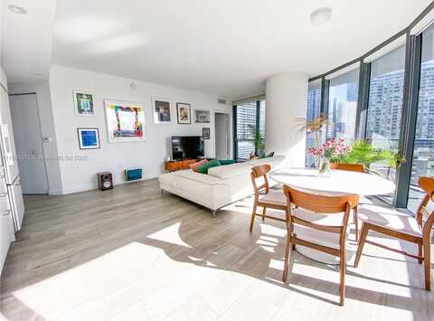 55 SW 9th St, Miami, FL 33130