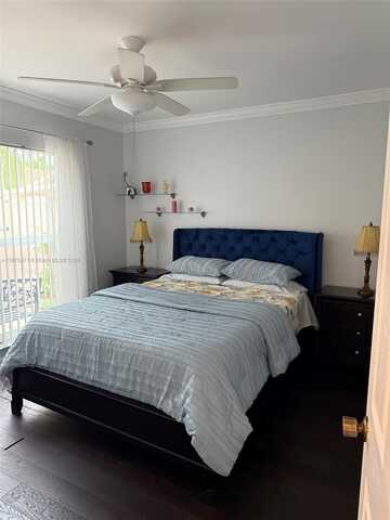 8449 NW 31st Pl, Sunrise, FL 33351