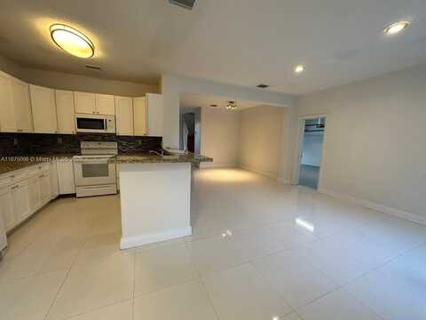 10812 Nw 51st ln, Doral, FL 33172