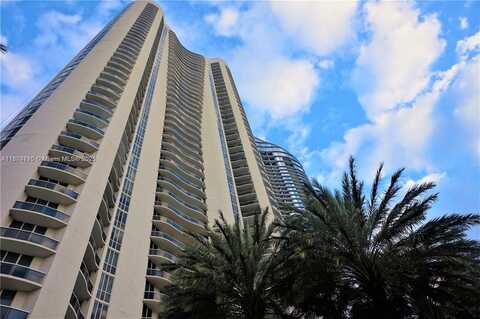 15811 Collins Ave, Sunny Isles Beach, FL 33160
