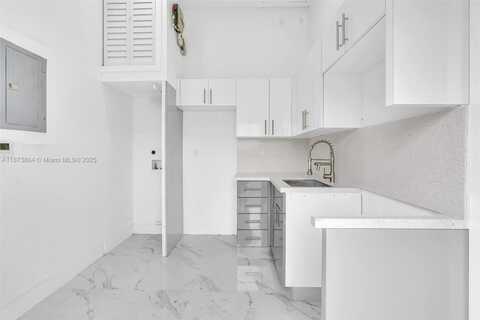 5850 NE 3rd Ave, Miami, FL 33137