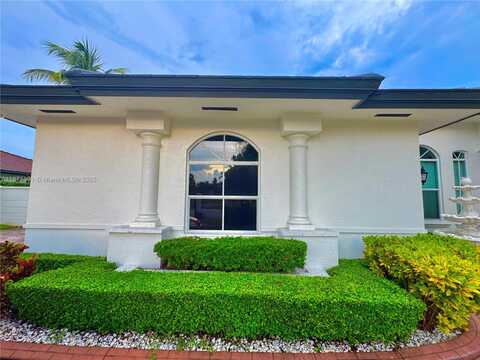 undefined, Miami, FL 33182