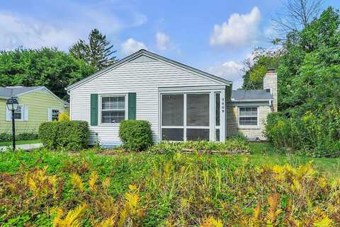 7409 N Longacre Rd, Fox Point, WI 53217