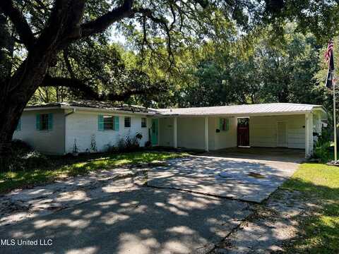 865 Market Street, Pascagoula, MS 39567