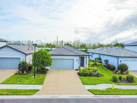 2244 YELLOWFIN Circle, Naples, FL 34114
