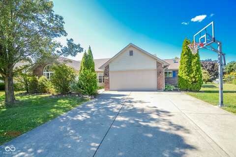 5526 Bracken Circle, Indianapolis, IN 46239