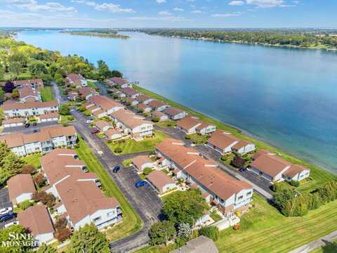 1715 River Rd #76, Saint Clair, MI 48079