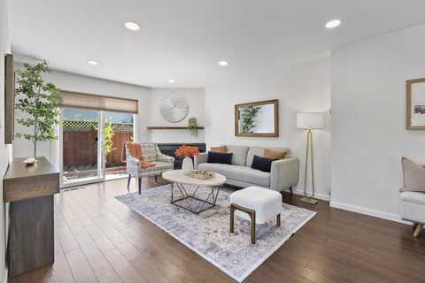 10063 Long Oak LN, CUPERTINO, CA 95014