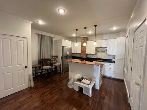 80 Old Harbor St, Boston, MA 02127