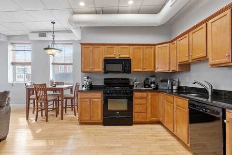 24 Washington St, Haverhill, MA 01832