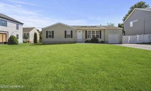 1032 Amsterdam Avenue, Toms River, NJ 08757