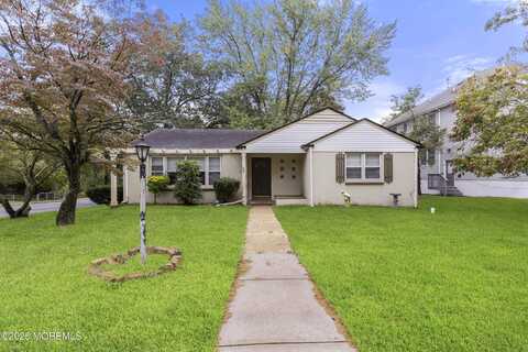 500 Caranetta Drive, Lakewood, NJ 08701