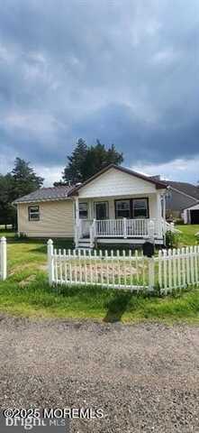 5 Holden Street, Little Egg Harbor, NJ 08087