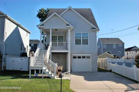 716 Prospect Avenue, Union Beach, NJ 07735