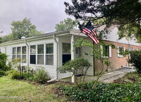 5 Cypress Street, Toms River, NJ 08757