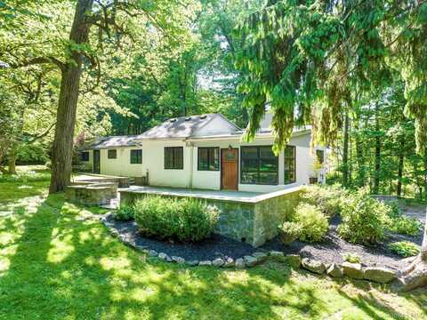 241 W Mt Airy Road, Croton on Hudson, NY 10520