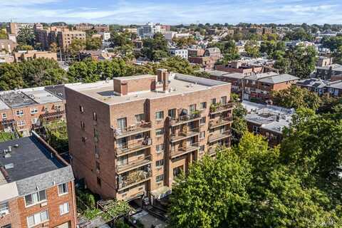 147-45 Barclay Ave, Flushing, NY 11355