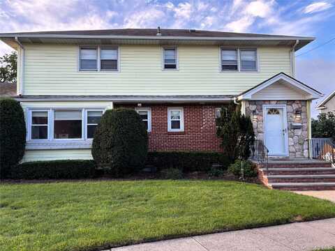 48 Lafayette Avenue, Westbury, NY 11590