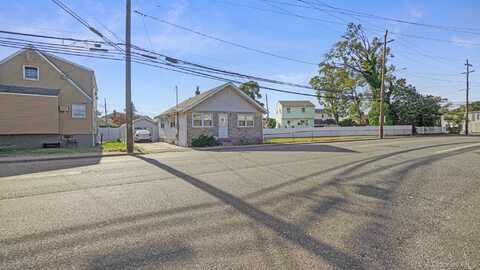 616 Meachem Avenue, Elmont, NY 11003